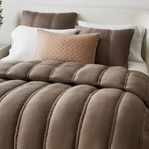 Silky TENCEL™ Plush Comforter